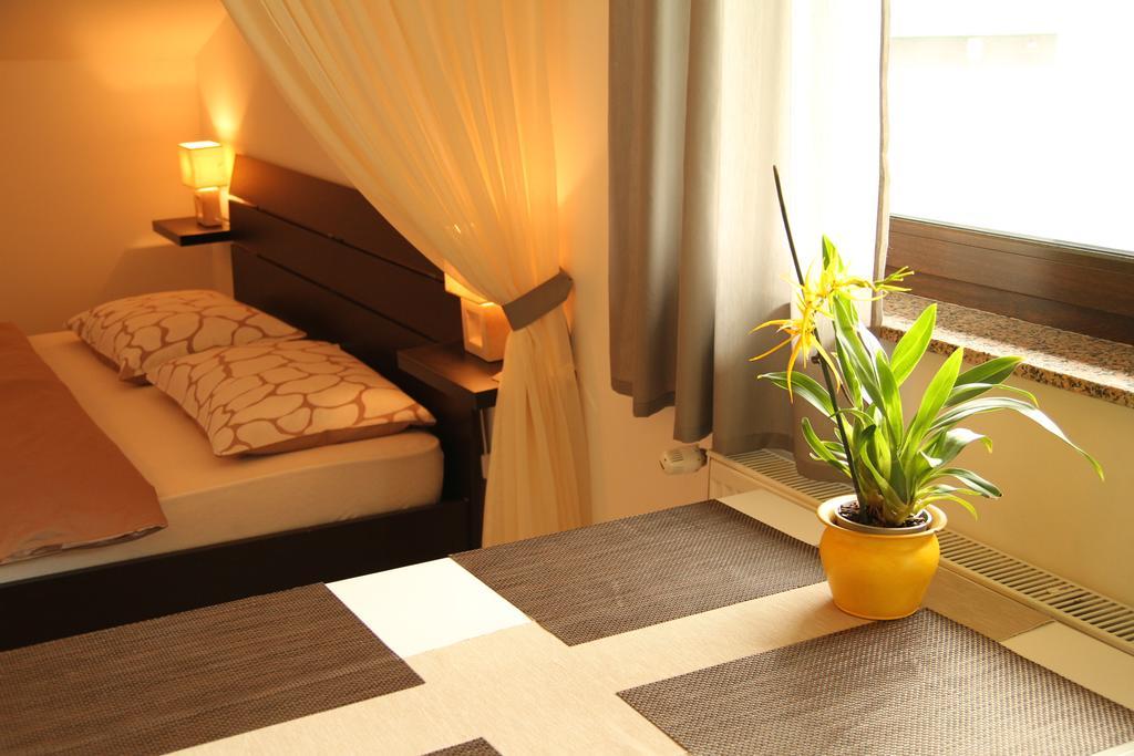 Apartments Strmac สลูน ภายนอก รูปภาพ